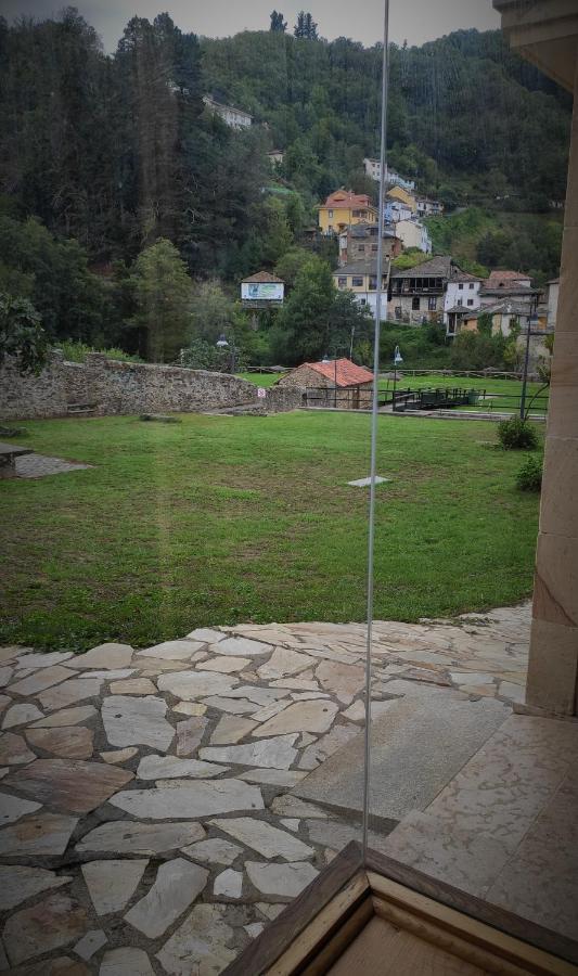 Prao Del Molin Apartamento Cangas De Narcea Exterior foto